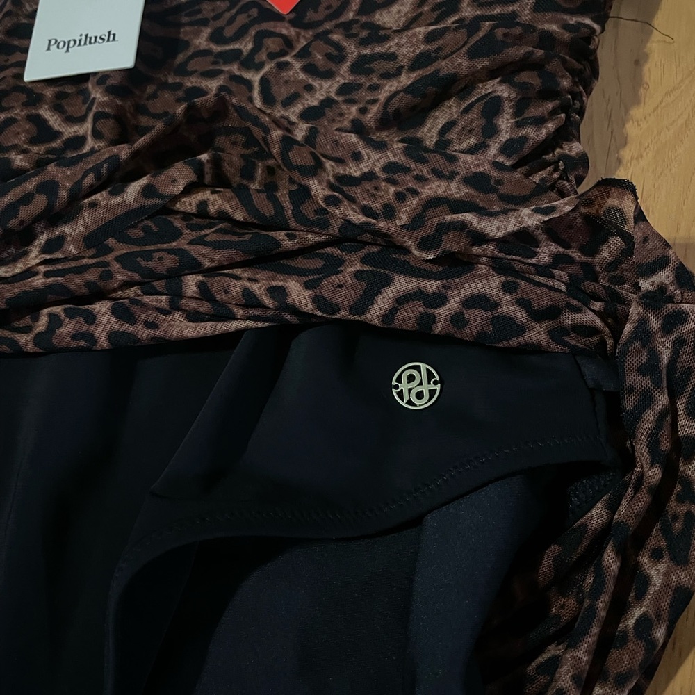 Popilush Animal Print Halter Swimsuit - Picture 6 of 8